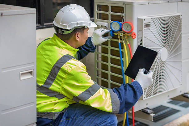 Professional Hvac technician working in Bridgeport, NE